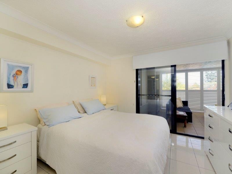 8/13 Vectis Street, Norman Park QLD 4170