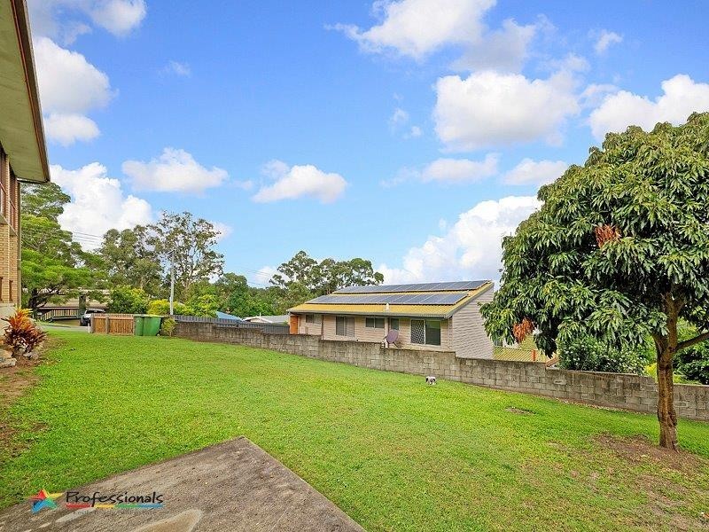 1004 South Pine Road, Everton Hills QLD 4053