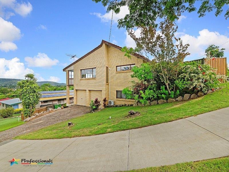 1004 South Pine Road, Everton Hills QLD 4053