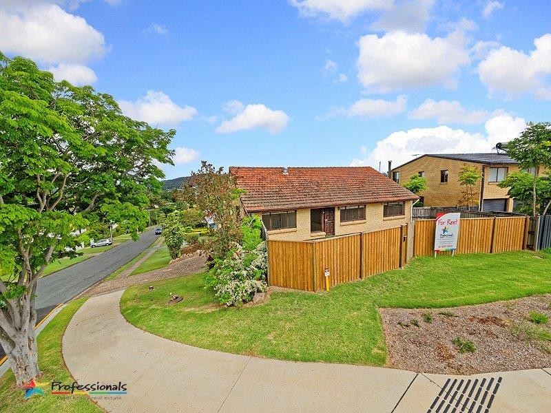 1004 South Pine Road, Everton Hills QLD 4053