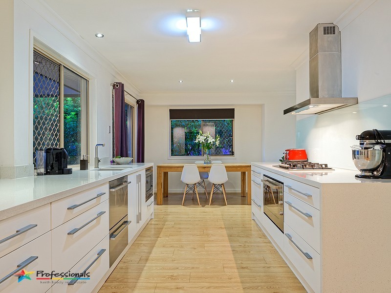 68 Sinatra Crescent, Mcdowall QLD 4053