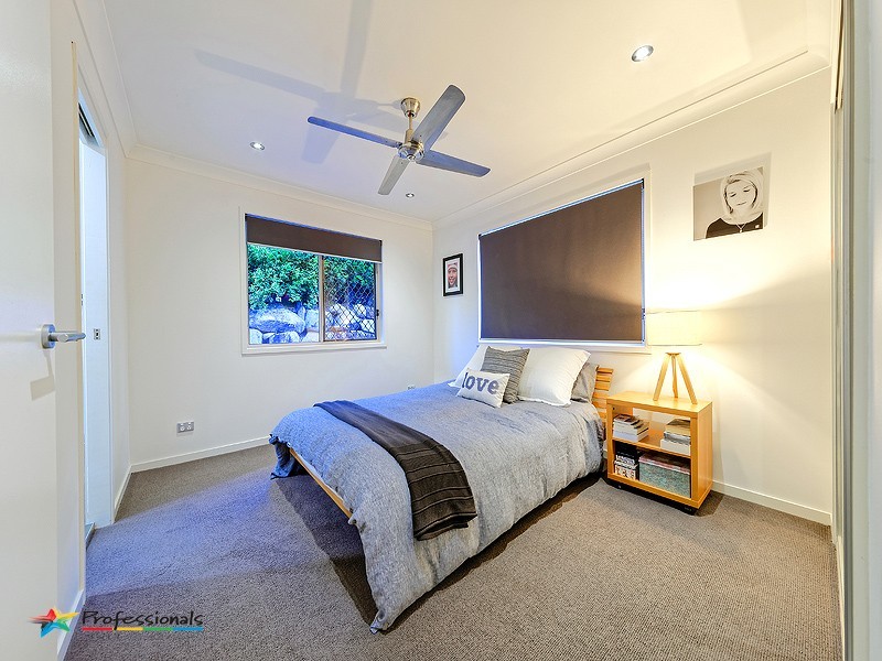 68 Sinatra Crescent, Mcdowall QLD 4053