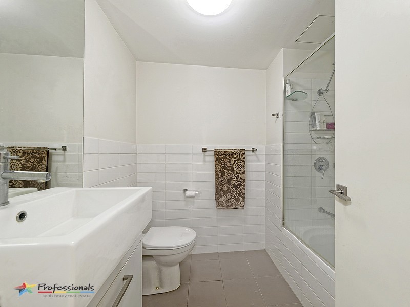 202/803 Stanley Street, Woolloongabba QLD 4102