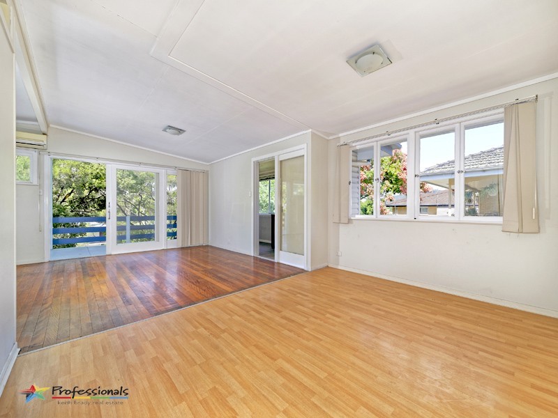 15 Pavonia Street, Everton Hills QLD 4053