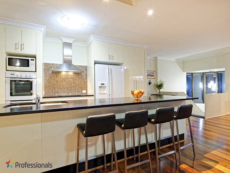 972 Rode Road, Mcdowall QLD 4053