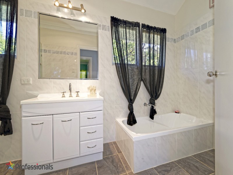 33 Ledbury Street, Aspley QLD 4034