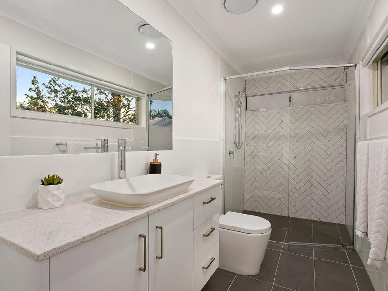 2 Wyngarde Street, Mcdowall QLD 4053