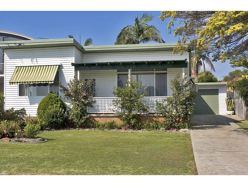 126 Holt Road, Taren Point NSW 2229