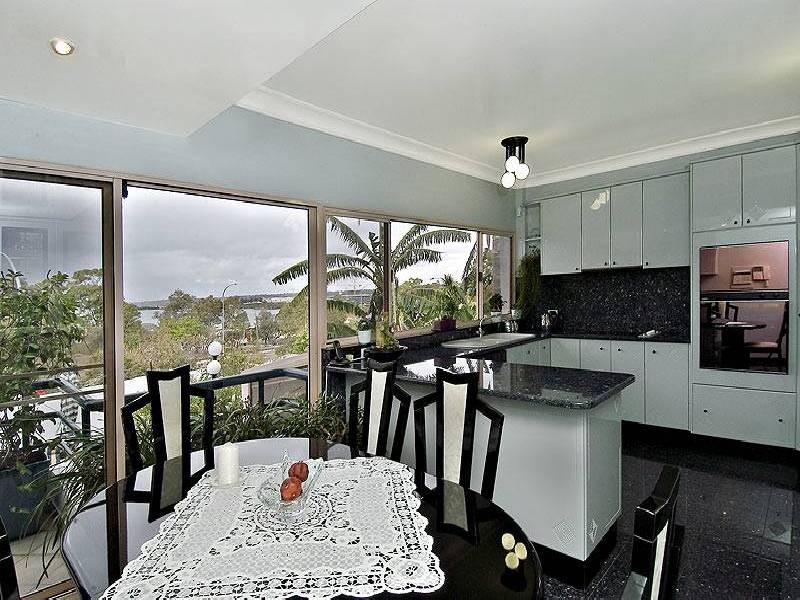 24 Old Taren Point Road, Taren Point NSW 2229
