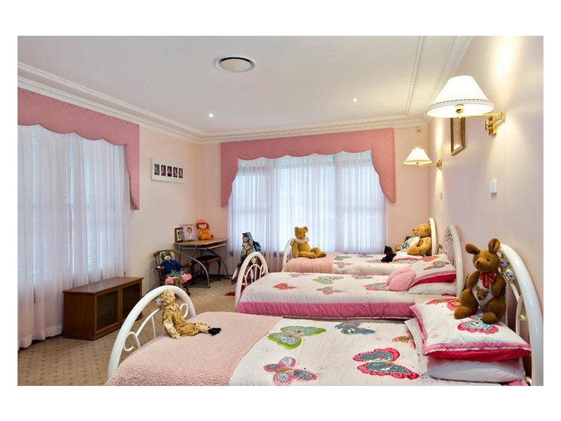 70 Castle Street, Blakehurst NSW 2221