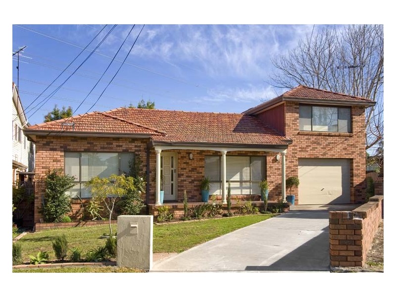 12 Jingara Place, Sylvania NSW 2224