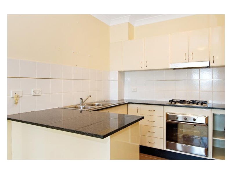 18/10-20 Mackay Street, Caringbah NSW 2229