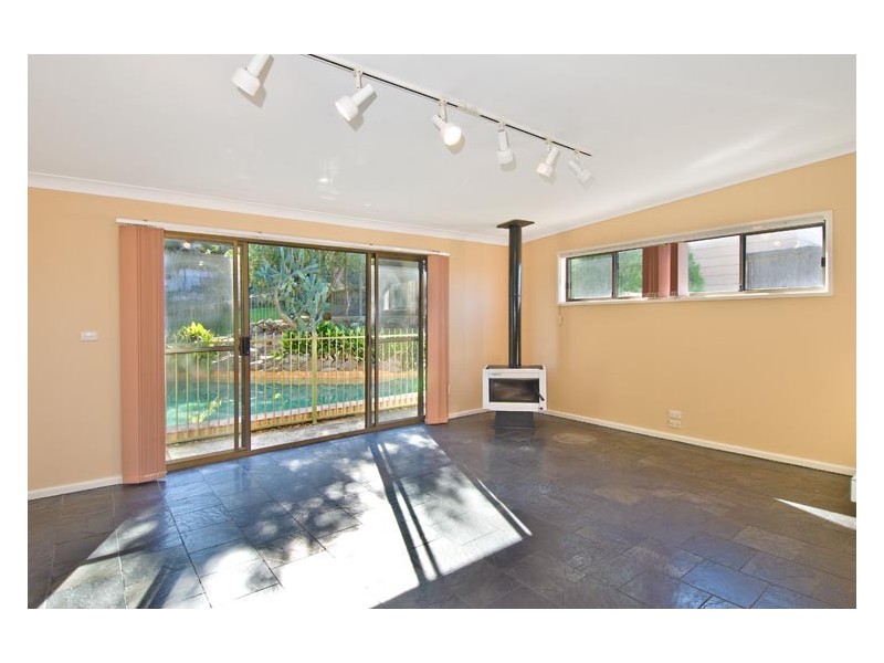 9 Canberra Road, Sylvania NSW 2224