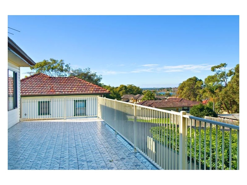 9 Canberra Road, Sylvania NSW 2224