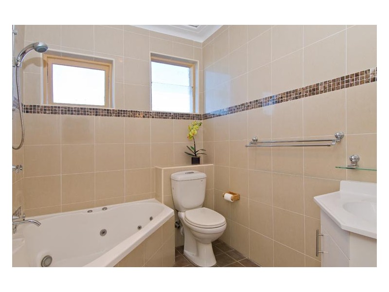 39 Harrow St, Sylvania NSW 2224