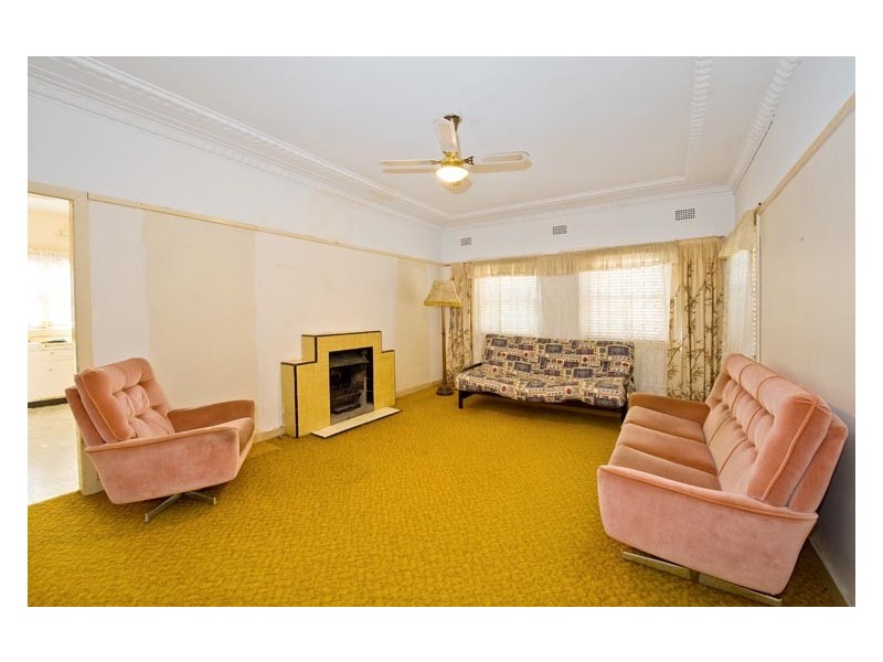 9 Cross Rd, Burraneer NSW 2230