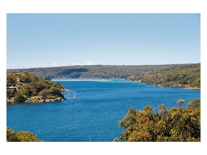 105B  Bunarba Rd, Gymea Bay NSW 2227