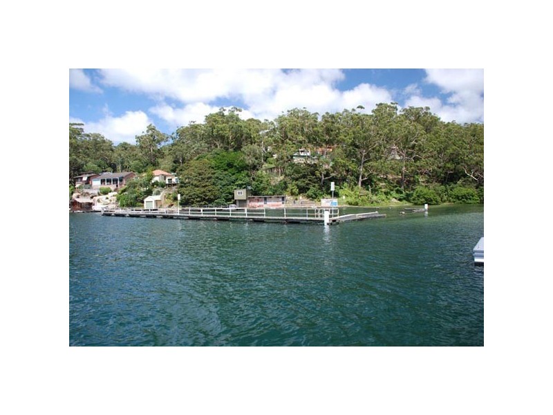 105B  Bunarba Rd, Gymea Bay NSW 2227