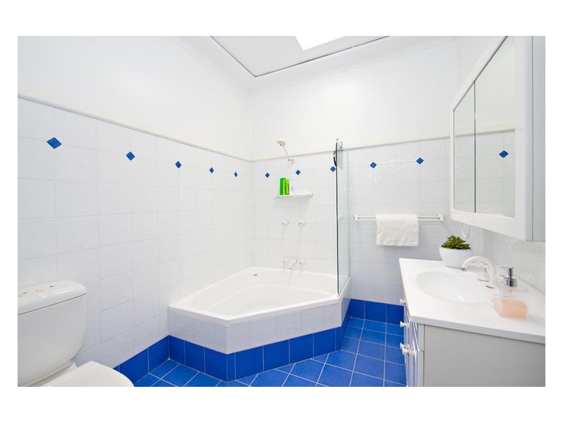 103 Waratah St, Kirrawee NSW 2232