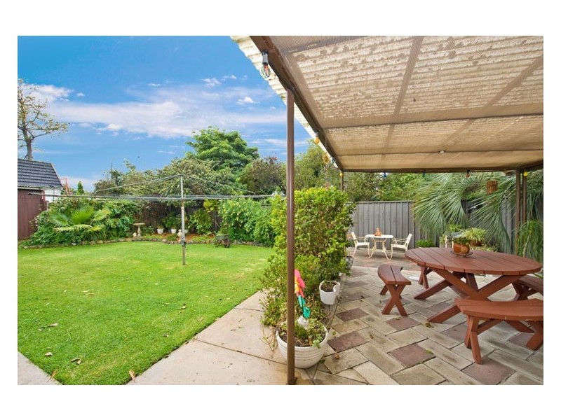38 Old Taren Point Rd, Taren Point NSW 2229