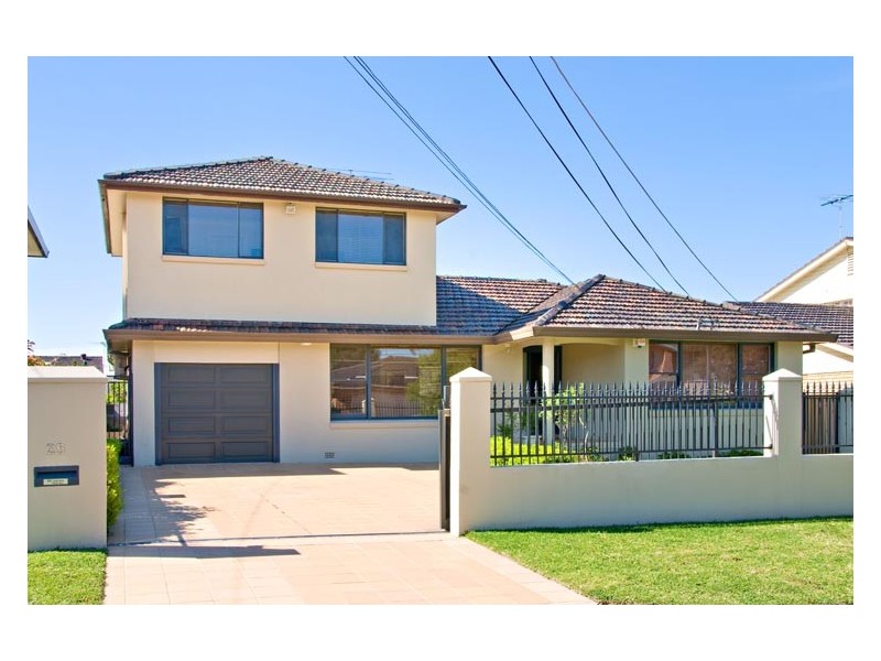 25 Essington Cres, Sylvania NSW 2224