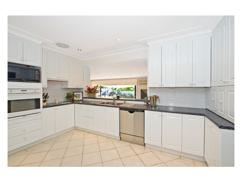 25 Essington Cres, Sylvania NSW 2224