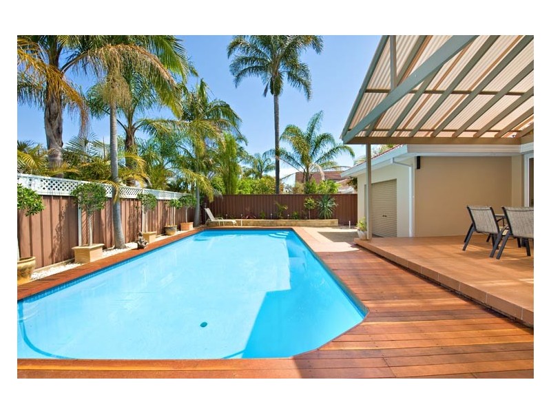 20 Cordeaux Cres, Sylvania Waters NSW 2224