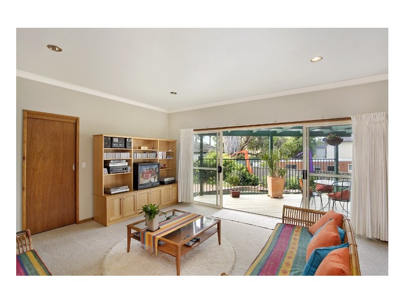 77 Old Taren Point Rd, Taren Point NSW 2229