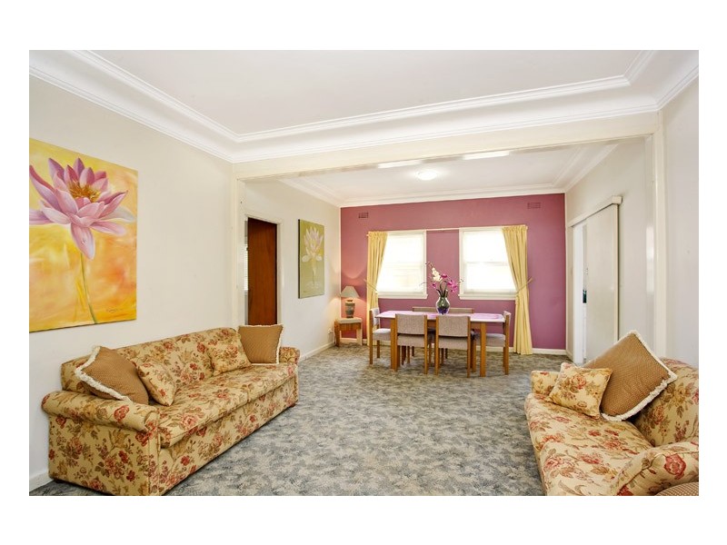 30 Snowden Ave, Sylvania NSW 2224