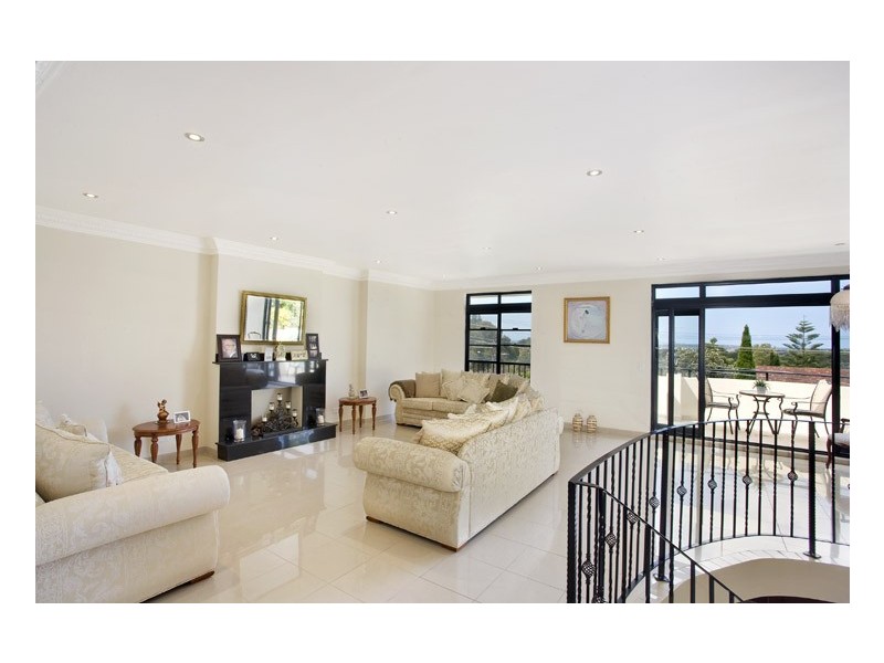 37 Sylvania Rd, Sylvania NSW 2224