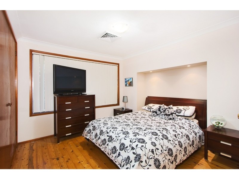 1 Monometh Place, Miranda NSW 2228