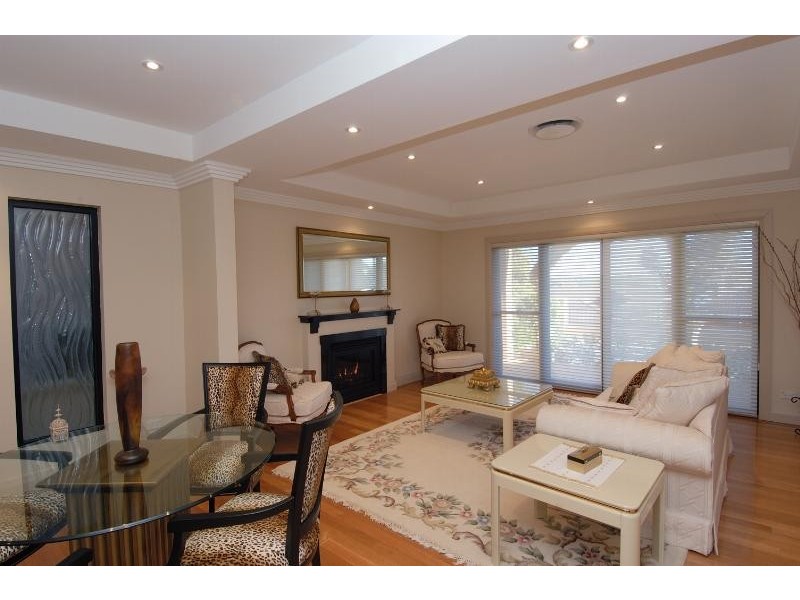 34 Holt Rd, Taren Point NSW 2229