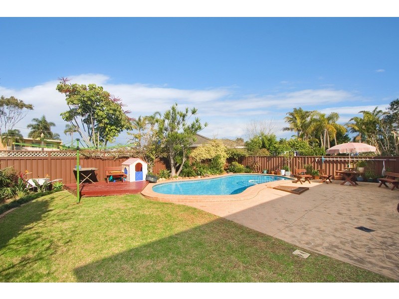 24 Hawkesbury Esplanade, Sylvania Waters NSW 2224