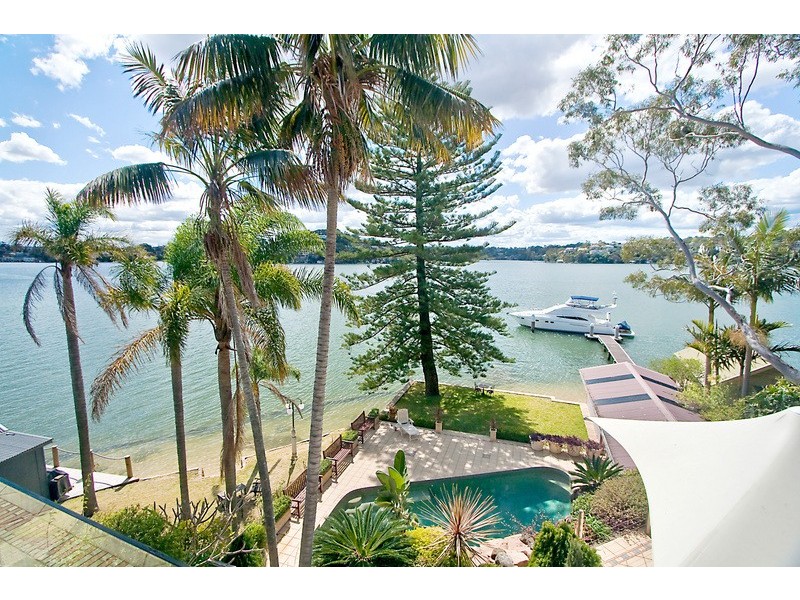 11 Boorroo St, Kangaroo Point NSW 2224