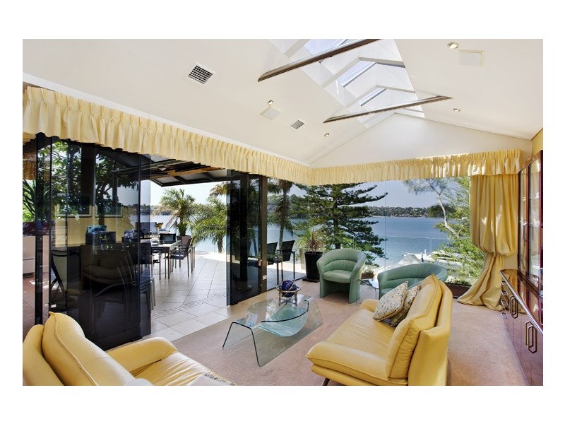 11 Boorroo St, Kangaroo Point NSW 2224