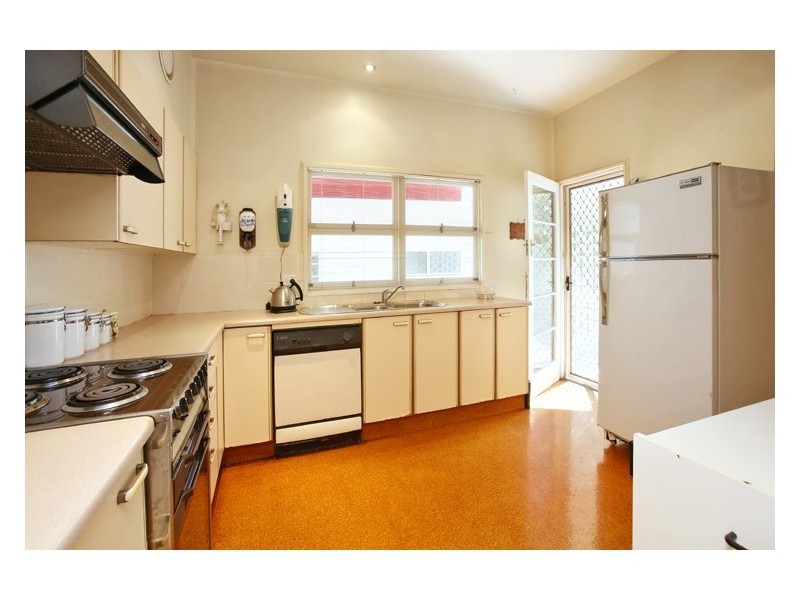 11 Tara St, Sylvania NSW 2224