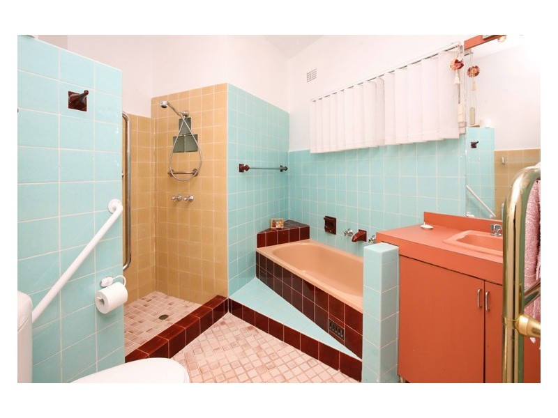 11 Tara St, Sylvania NSW 2224