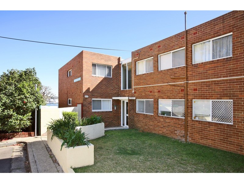 2/1A Koorooma Place, Sylvania NSW 2224