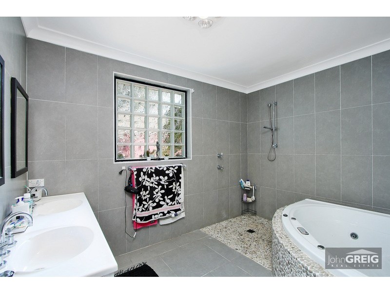 1 Roper Cres, Sylvania Waters NSW 2224