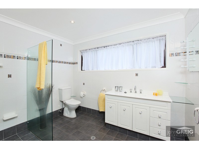 16 Ingrid Rd, Kareela NSW 2232