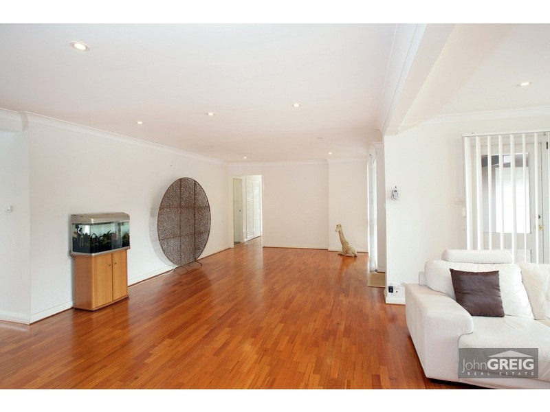 4 Paroo Avenue, Sylvania Waters NSW 2224