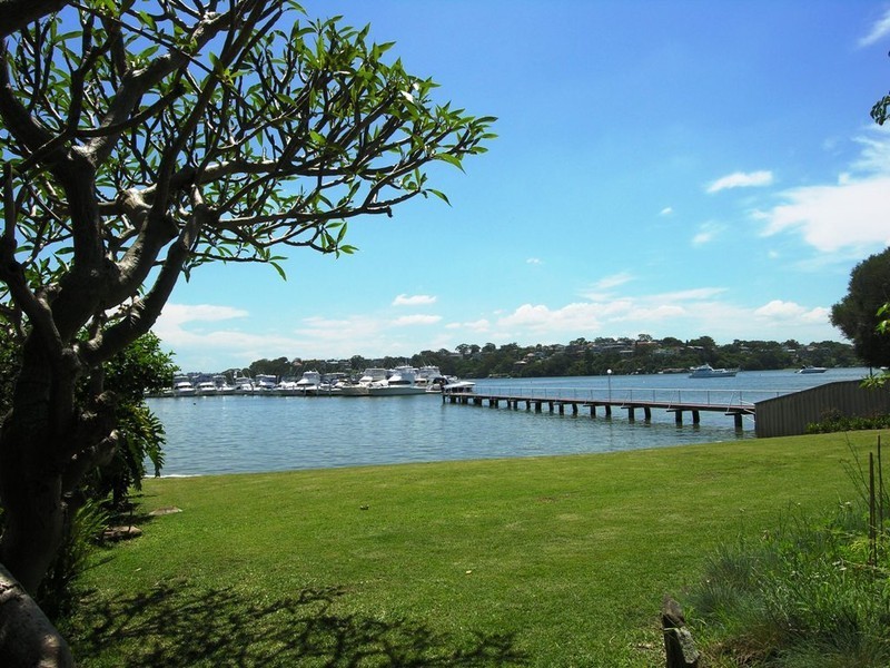 11  Clarence Cres, Sylvania Waters NSW 2224