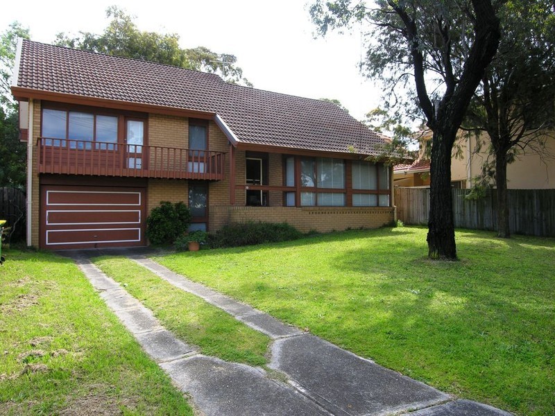 19 Belgrave Esp, Sylvania NSW 2224