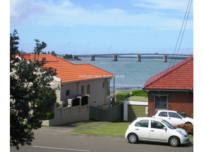 19 Belgrave Esp, Sylvania NSW 2224