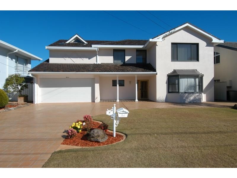 11 Hawkesbury Esplanade, Sylvania Waters NSW 2224