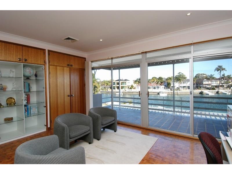 11 Hawkesbury Esplanade, Sylvania Waters NSW 2224