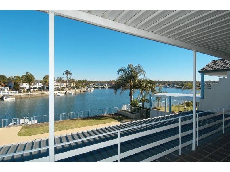 11 Hawkesbury Esplanade, Sylvania Waters NSW 2224