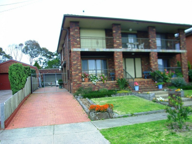 38 Bellbrook Drive, Dandenong North VIC 3175