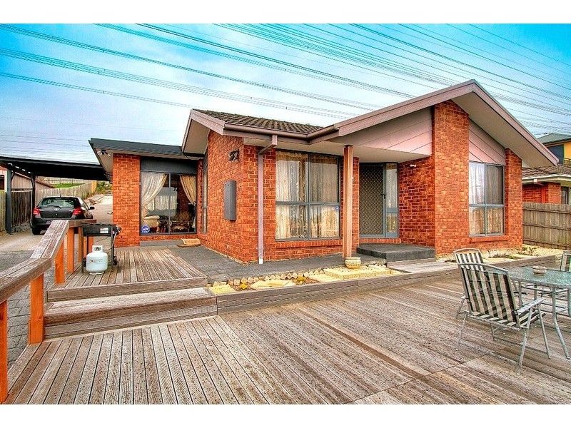 125 Gleneagles Drive, Endeavour Hills VIC 3802