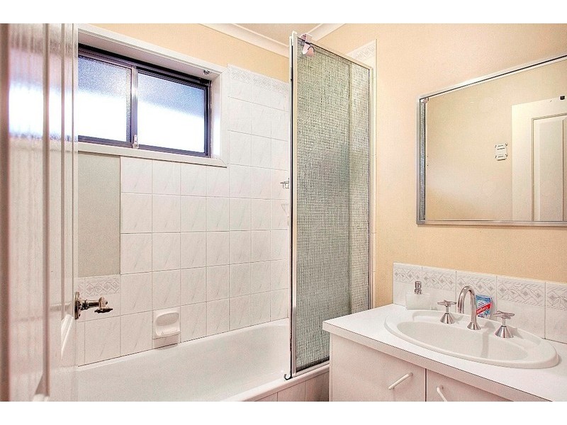 125 Gleneagles Drive, Endeavour Hills VIC 3802